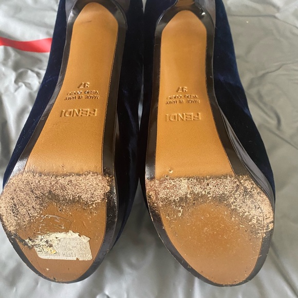 Fendi navy velvet platform heels - Picture 5 of 7